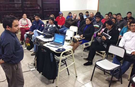 Informan sobre la “Línea de Crédito Emprendedores” en la Escuela de Artes y Oficios