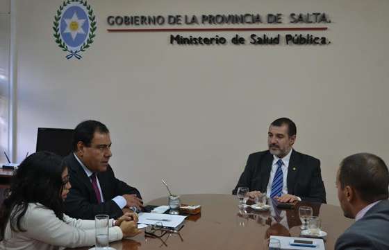 El ministro de Salud se reunió con el médico Izzeldin Abuelaish