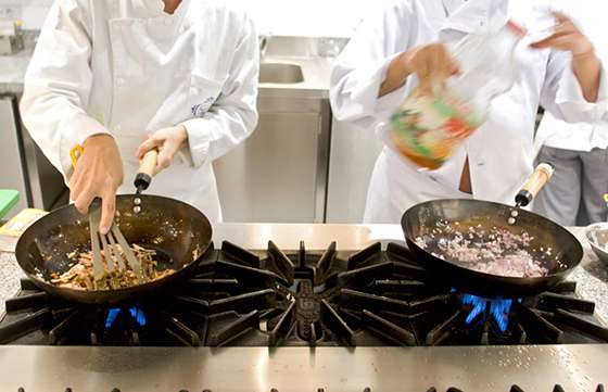 Formarán a 60 auxiliares gastronómicos en Cafayate