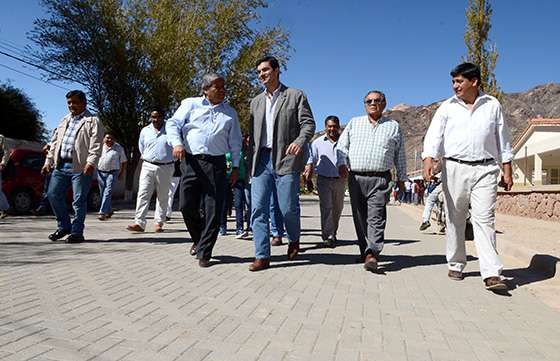 Con los vecinos de Molinos, el gobernador Urtubey inauguró obras
