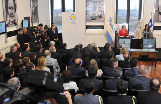 Urtubey participó en Casa Rosada de un agasajo a la presidenta de Chile Michelle Bachelet