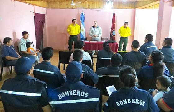 Se capacitó sobre sismo e incendio al personal del Archivo y Bibliotecas de la Provincia