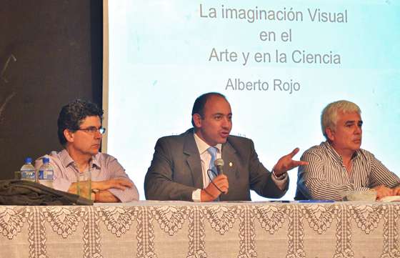 Más de 400 estudiantes participaron de una charla de divulgación científica y tecnológica