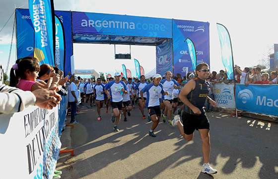 Más de 1.200 competidores de todo el país participaron de Argentina Corre en Salta