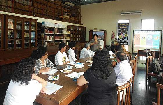 La Secretaría de Seguridad Vial capacitó a docentes y periodistas de la ciudad de Orán