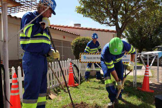 Aguas del Norte trabaja en las calles de la ciudad