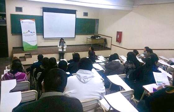 Se presentaron líneas crediticias a jóvenes de la UNSa