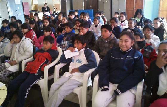 Alumnos de la escuela Mariano Cabezón fueron capacitados sobre sus derechos como consumidores