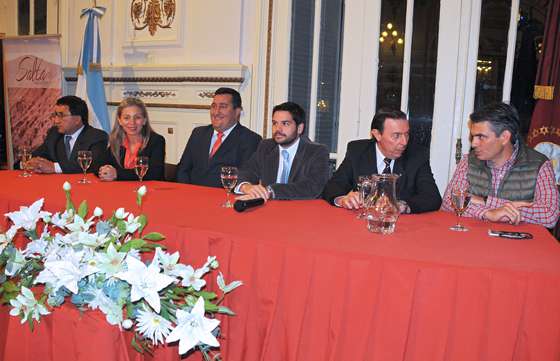 Encuentro de comercialización turística entre empresarios de Salta y Tarija