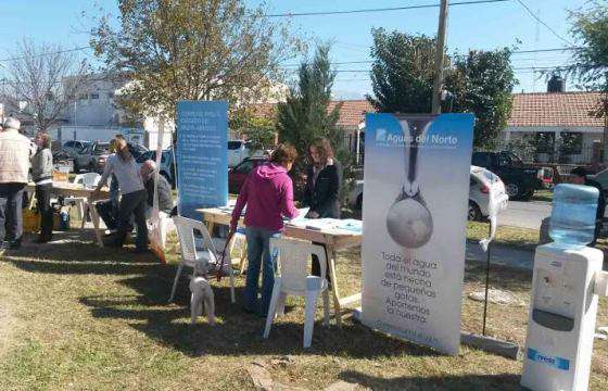 Aguas del Norte continúa recorriendo barrios de la ciudad