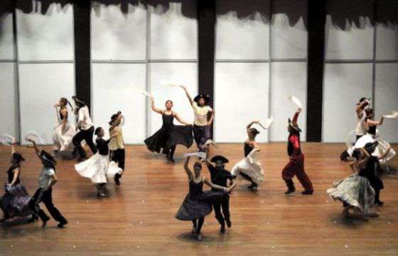 Estreno del Ballet Foklórico en dos funciones