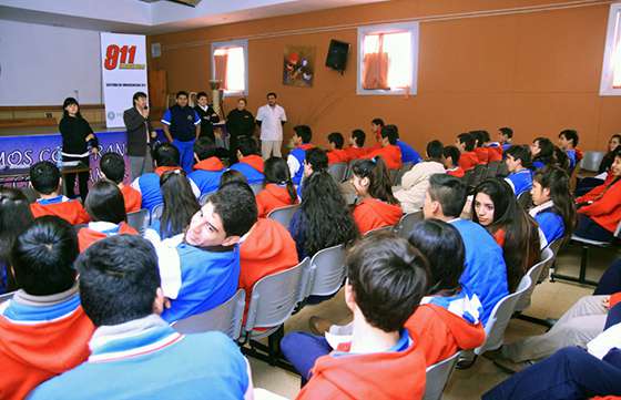 Más de mil estudiantes fueron capacitados sobre el uso correcto del 9-1-1