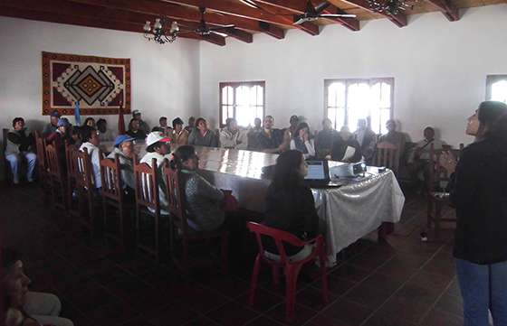 Se capacitaron en derechos y tenencia de la tierra a 60 familias de Seclantás