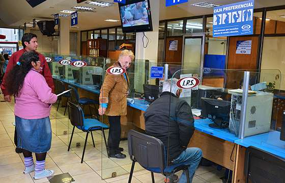 El IPS habilitó una caja exclusiva para adultos mayores