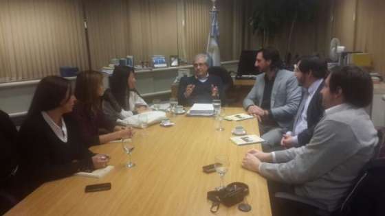 Derechos Humanos mantuvo una mesa de trabajo con el secretario de Relaciones Parlamentarias de la Nación