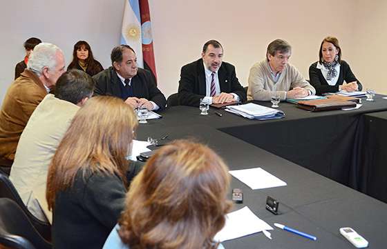 El Ministro de Salud expuso ante Senadores los proyectos e iniciativas que se realizan en la provincia