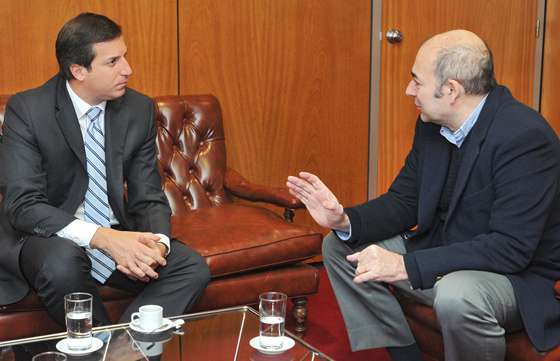 El ministro Sylvester se reunió  con el Director Nacional Electoral