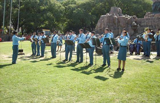 La Banda de Música del Servicio Penitenciario se presenta en concierto frente al Cabildo histórico