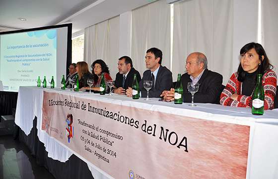 Equipos de salud de Provincia y Nación participan del Encuentro de Vacunadores del NOA