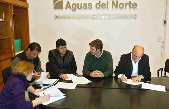 Importante obra permitirá incorporar cinco nuevos edificios de Salta al servicio de desagües cloacales