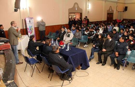 El Gobierno participó en un encuentro comunitario con jóvenes de la zona sureste