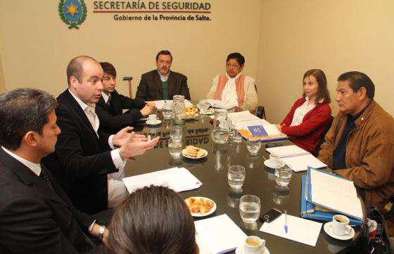 Doscientos operadores comunitarios de la Policía serán formados como agentes contra las drogas