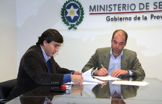 El Ministerio de Seguridad firmó un comodato con el IPV para la construcción de un Destacamento en barrio El Huayco