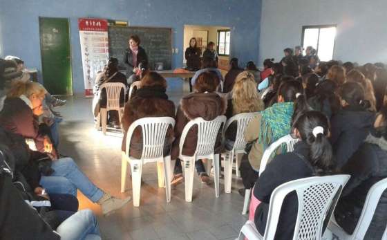 Defensa del Consumidor capacitó a vecinos en barrio San Benito