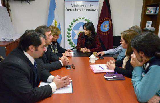 Derechos Humanos y el PAMI coordinan acciones para la atención integral de adultos mayores