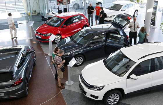 Volkswagen y concesionario de autos fueron multados por Defensa del Consumidor