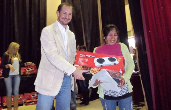 Familias de Orán, nuevas beneficiarias del Plan Anafe en Casa del Gobierno provincial