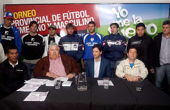 Presentaron el festival “Los amigos del fútbol por la sonrisa de un niño”