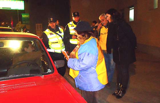 El Ministerio de Justicia acompaña a familiares de víctimas de siniestros viales  en los controles de alcoholemia