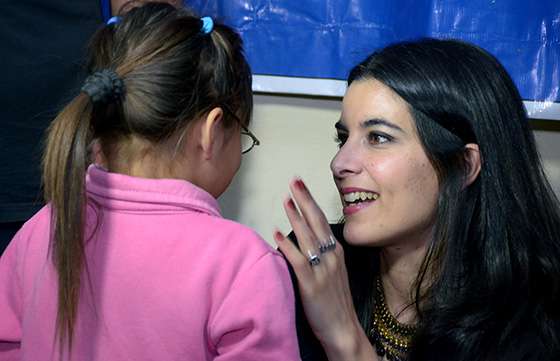Vecinos de Cerrillos recibieron anteojos