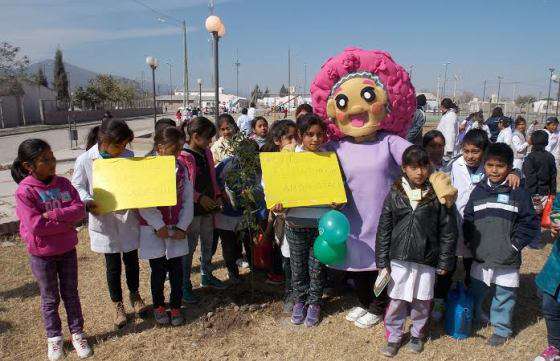 Más de 200 chicos participaron de la Semana del Árbol en barrio Solidaridad