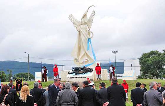 Veteranos de Malvinas plantarán árboles en el Campo Histórico de la Cruz