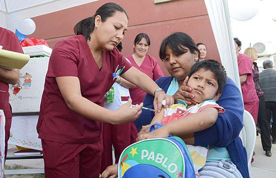Niños de 1 a 4 años deben recibir una dosis extra de vacunas contra el sarampión, la rubéola y la poliomielitis