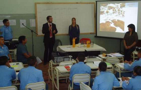 Cadetes y funcionarios del Servicio Penitenciario se capacitan en técnicas de resolución de conflictos