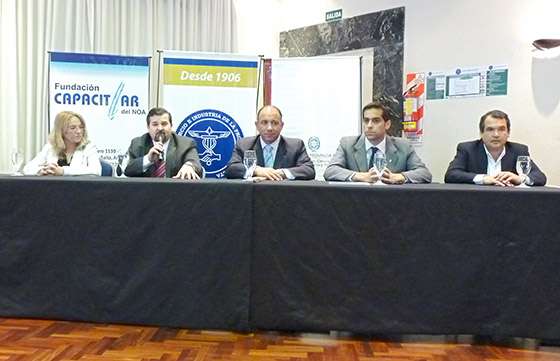 Educación suscribió convenio con la Cámara de Comercio para acordar acciones de promoción tecnológica