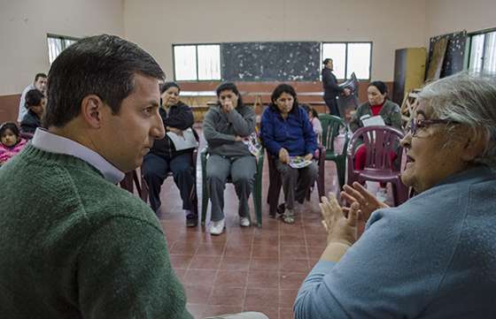 El Gobierno relevó la situación de más de 70 centros vecinales de la Capital