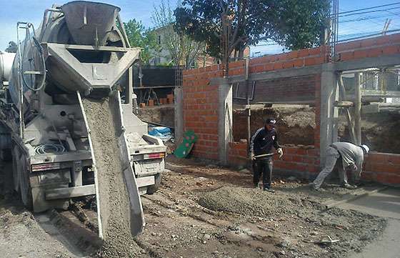 Se amplía y se acondiciona la escuela de jornada extendida  Juan Francisco Castro de barrio La Loma