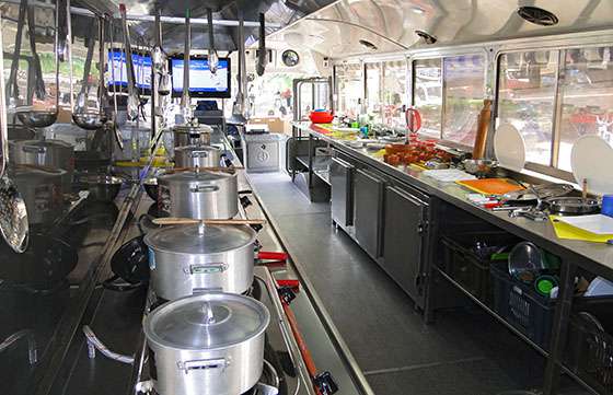 45 jefes y jefas de familia de Rosario de la Frontera se capacitaron como asistentes gastronómicos especializados en Cocina General