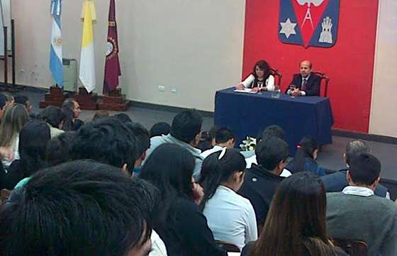 Más de 300 estudiantes de Seguridad e higiene recibieron capacitación en sismo