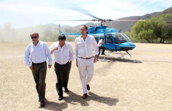 El ministro de Seguridad sobrevoló la zona afectada por el fuego