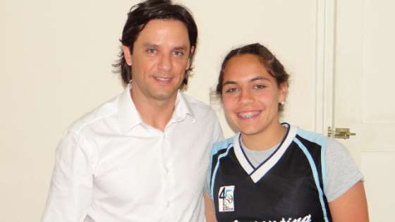 Una jugadora salteña de sóftbol se perfeccionará en Estados Unidos