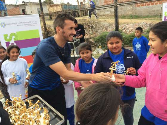 En barrio Palmeritas hubo juegos, premios y mucha diversión para los chicos