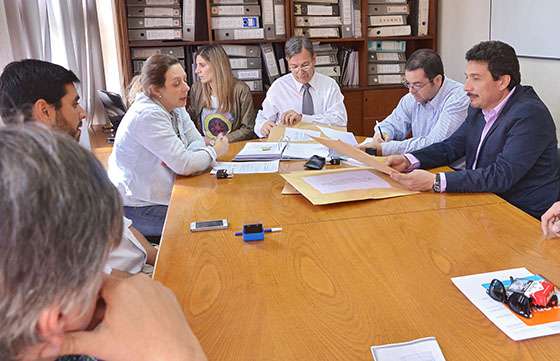 Se licitaron nuevos playones deportivos y juegos de la salud para barrios de la ciudad de Salta