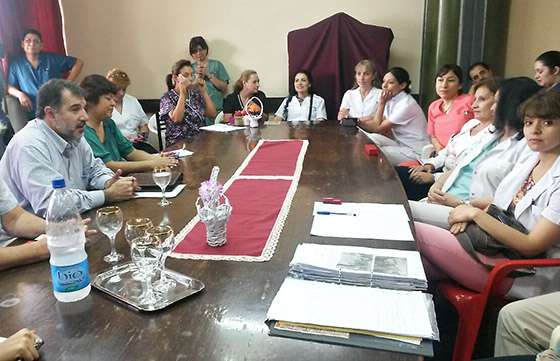 El Ministro de Salud se reunió en Orán con profesionales médicos del hospital San Vicente de Paul