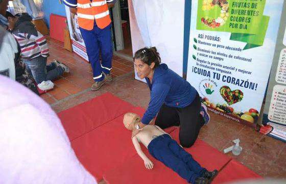 Salud capacita a la comunidad en reanimación cardiopulmonar