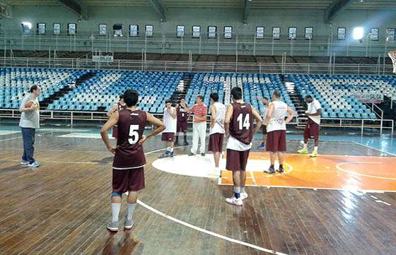 El equipo salteño de básquet viajó a La Rioja